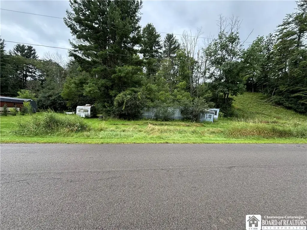 Back River Road, Amity