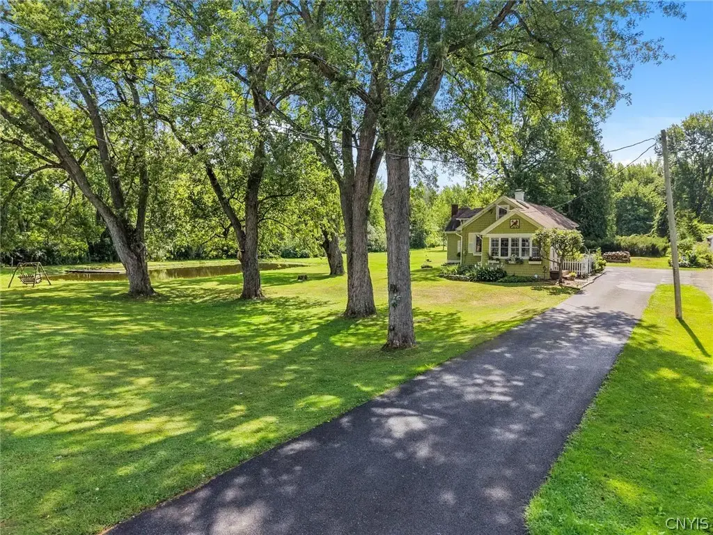5380 Old Oneida Road, Westmoreland