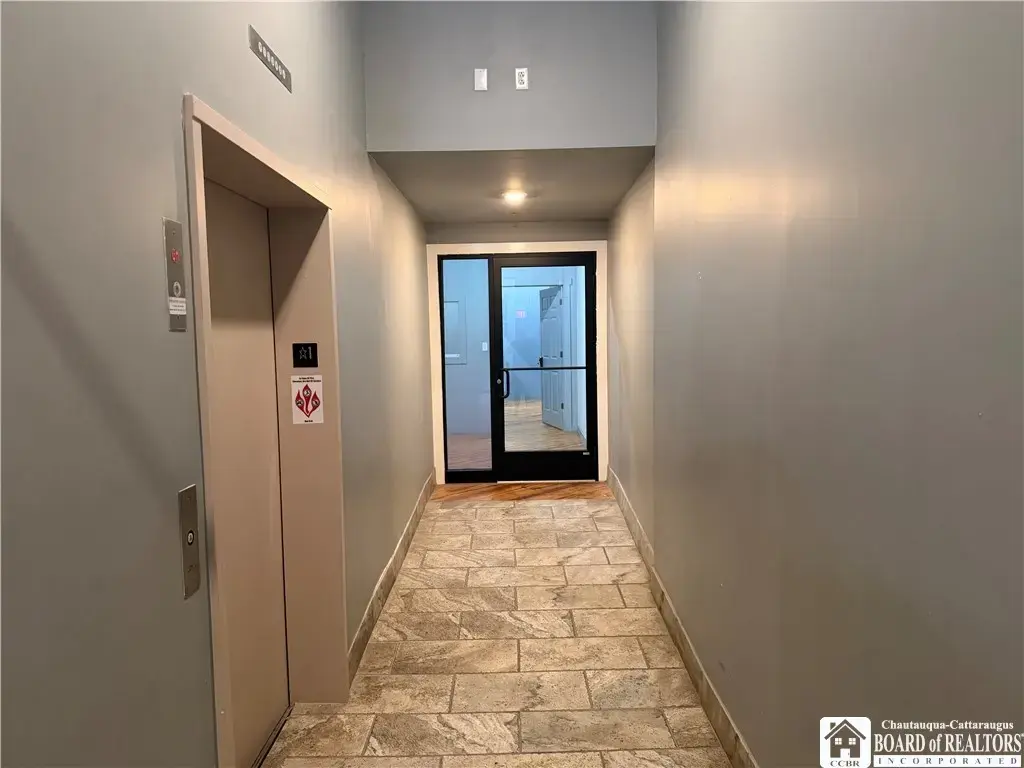 21 E 3rd Unit 103 Street, Jamestown