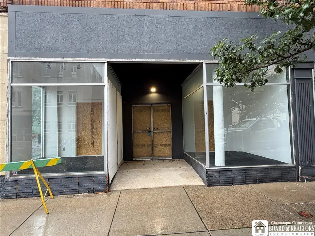 21 Unit #105 E 3rd Street, Jamestown