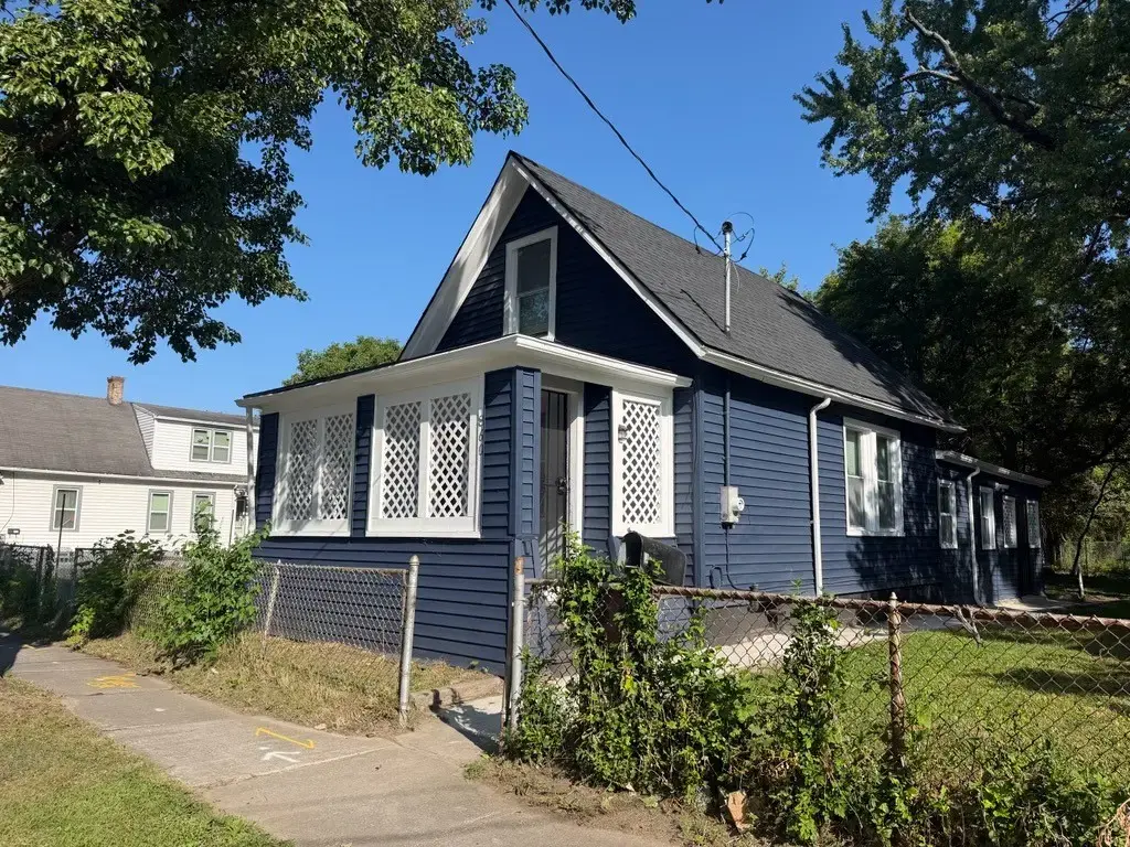 860 Clifford Avenue, Rochester