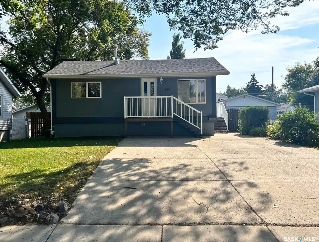 135 5th Avenue Se, Swift Current