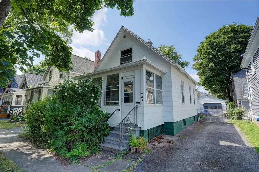 284 Benton Street, Rochester
