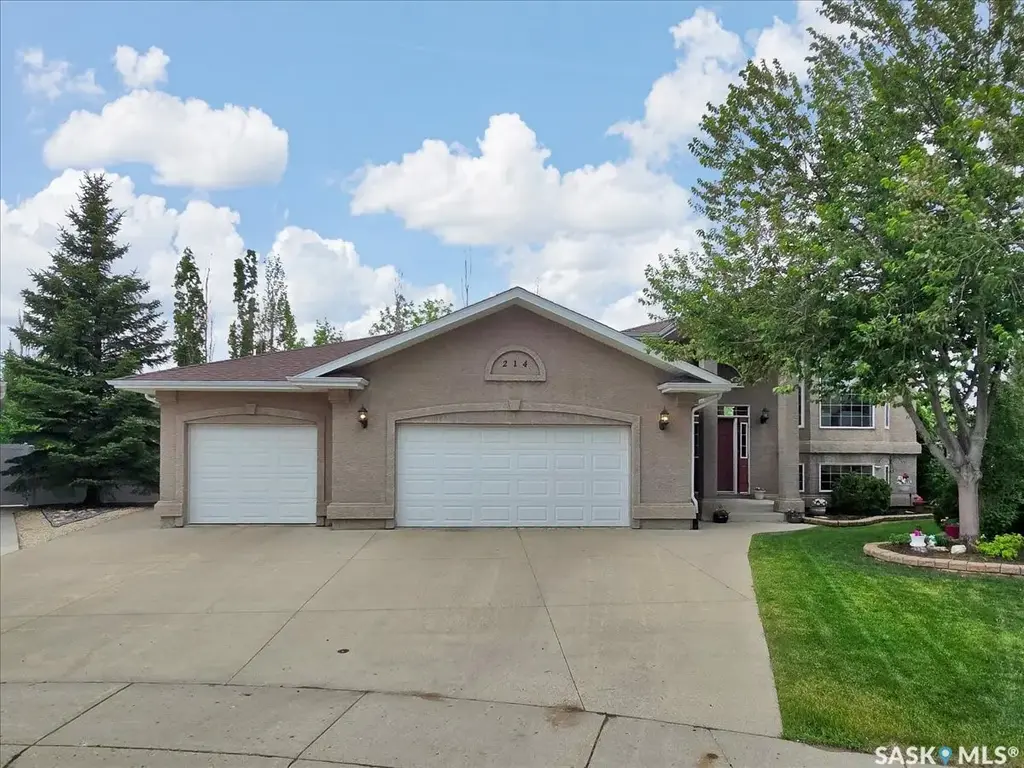 214 Burke Place, Warman