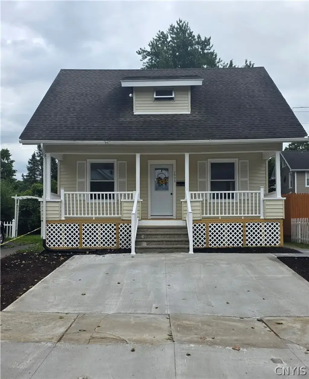 1903 Butterfield Avenue, Utica