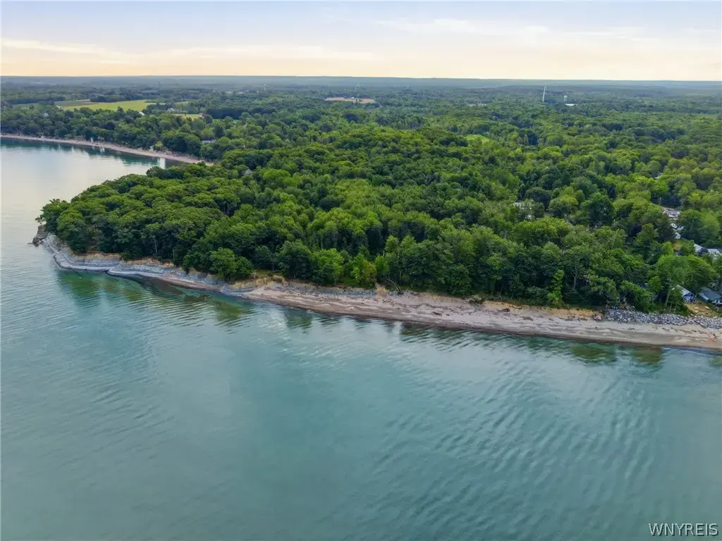 3 Lake Shore Road, Brant