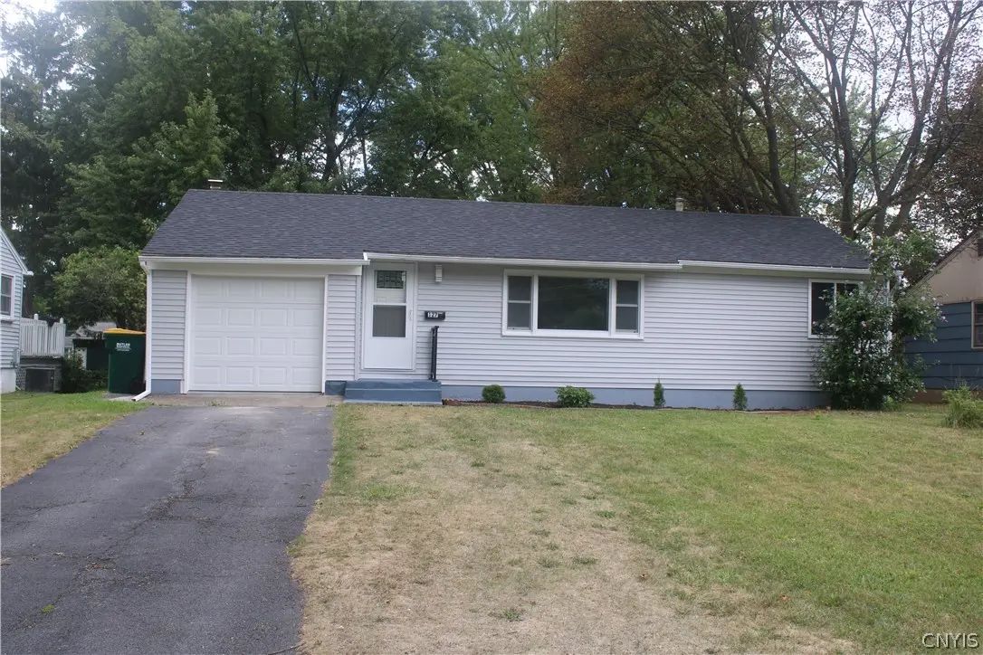 Photo of Listing #S1709163