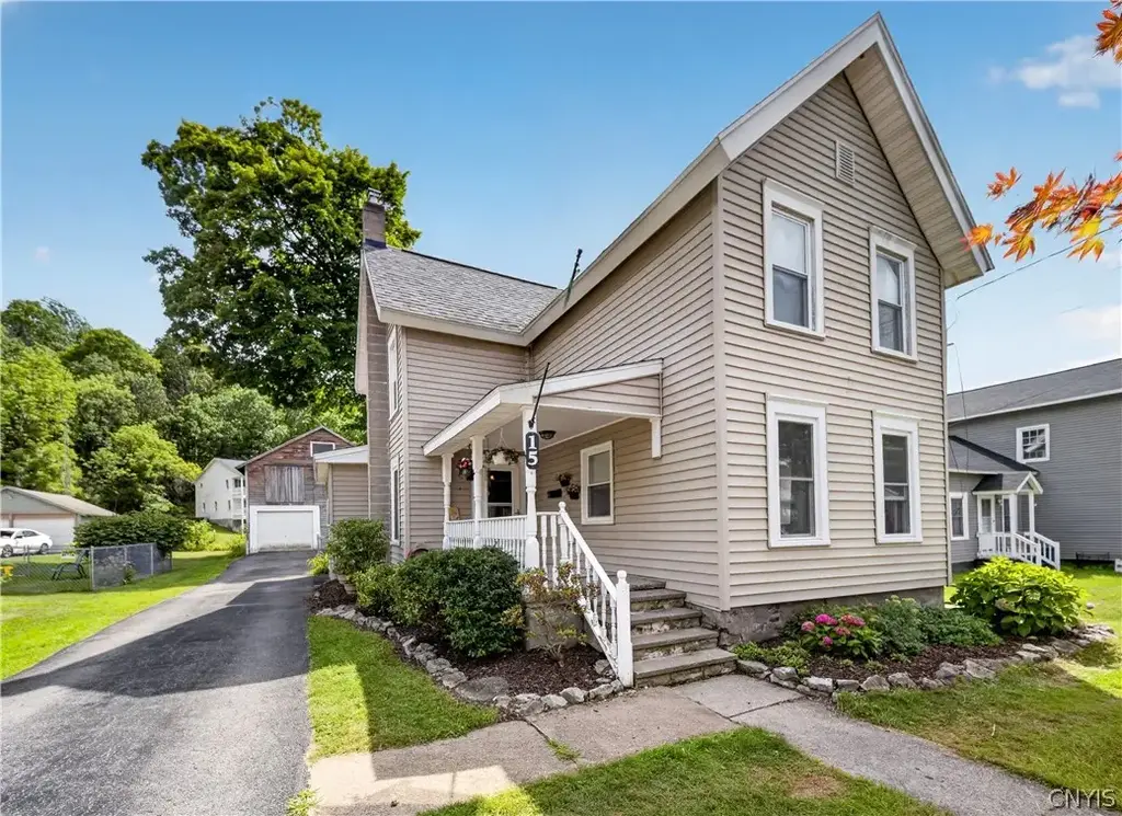 15 Green Street, Camillus