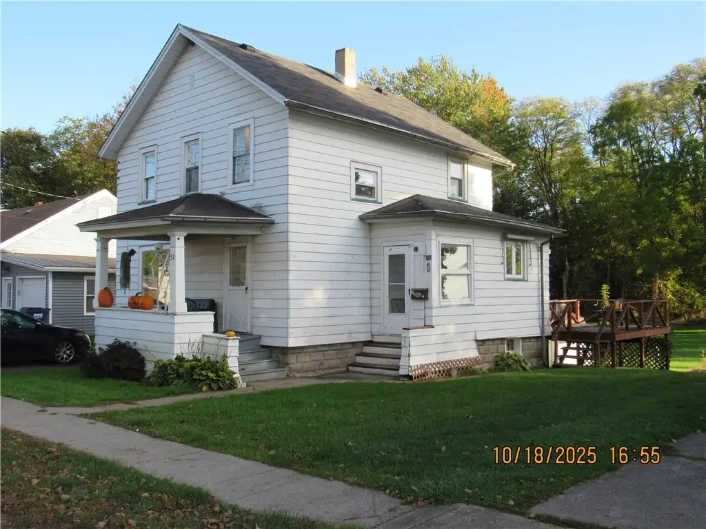 52 Montezuma Street, Lyons