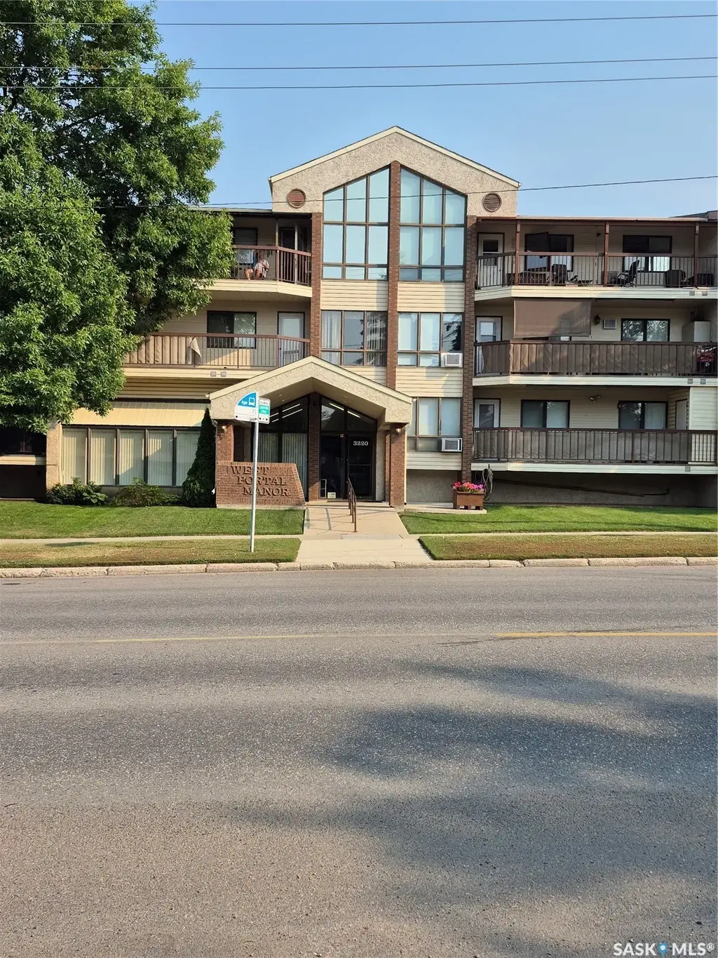 3220 33rd Street W 102, Saskatoon