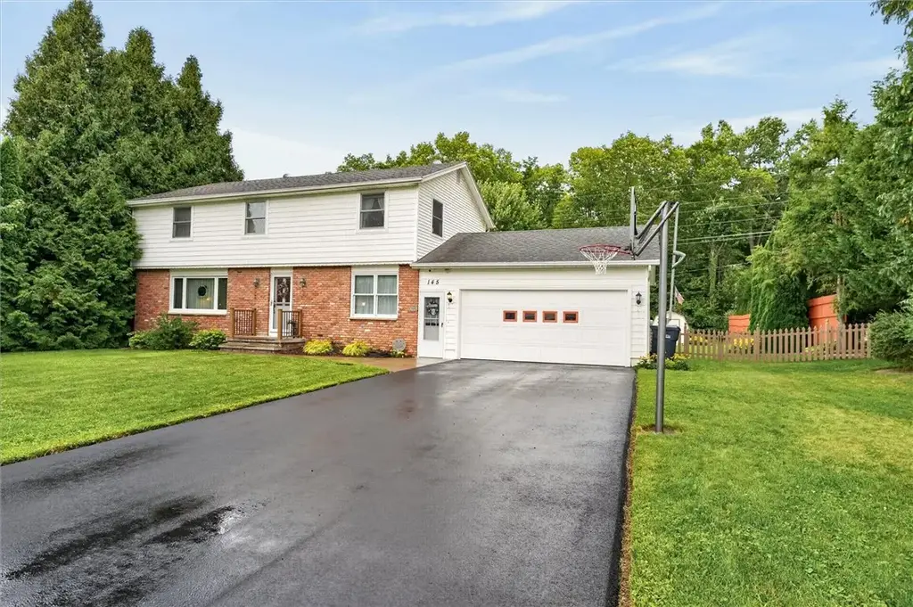 145 Anytrell Drive, Penfield