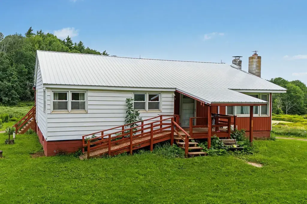 2243 County Highway 8, Otego