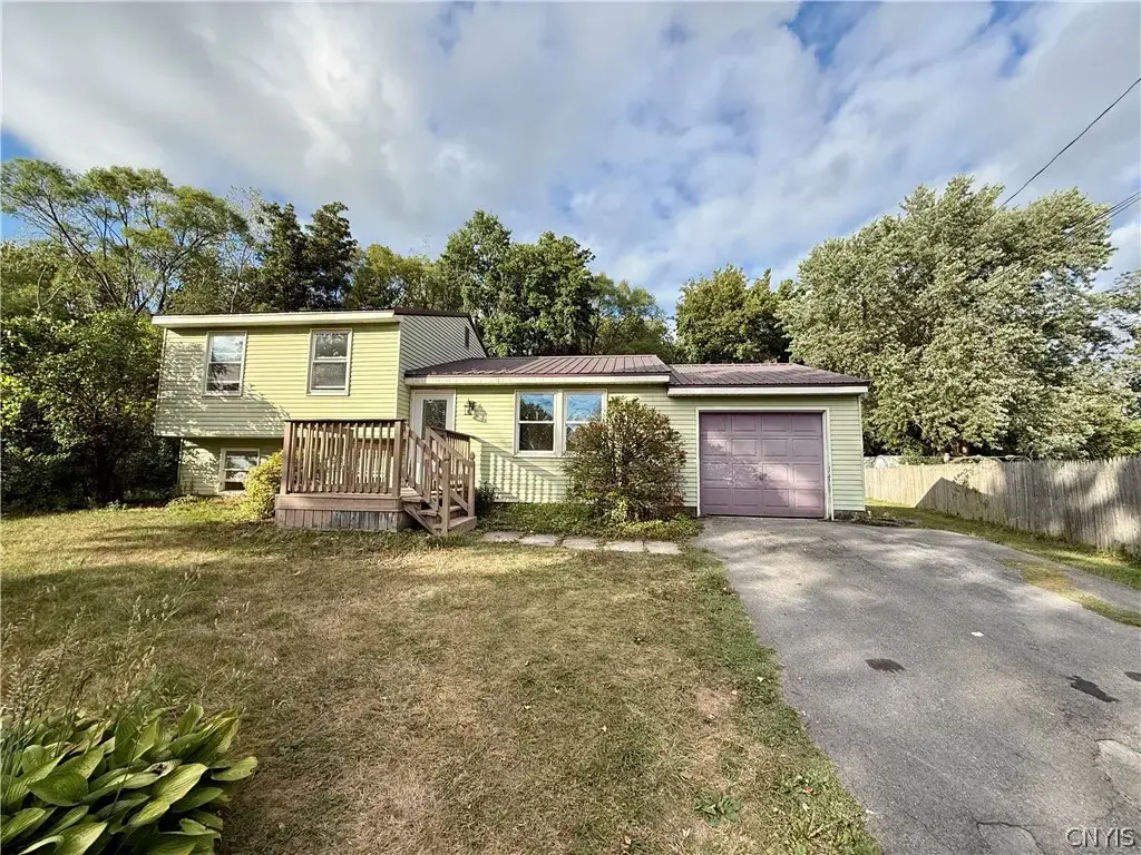 4999 Windgate Road, Clay