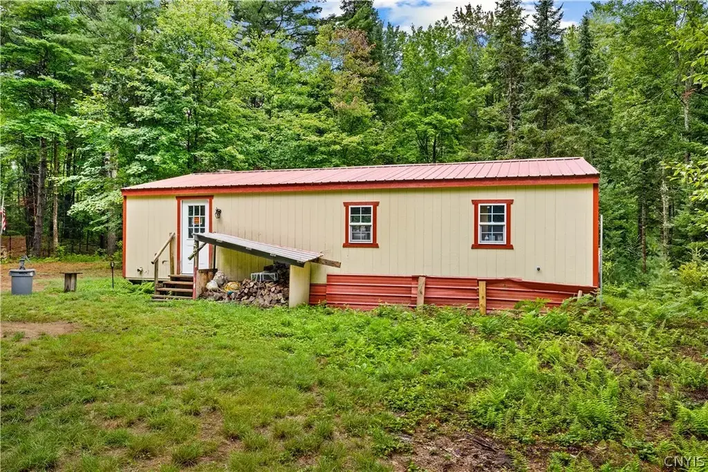 10071 Hawkinsville Road, Boonville