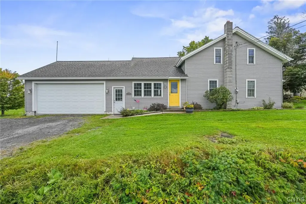 2684 Henneberry Road, Pompey