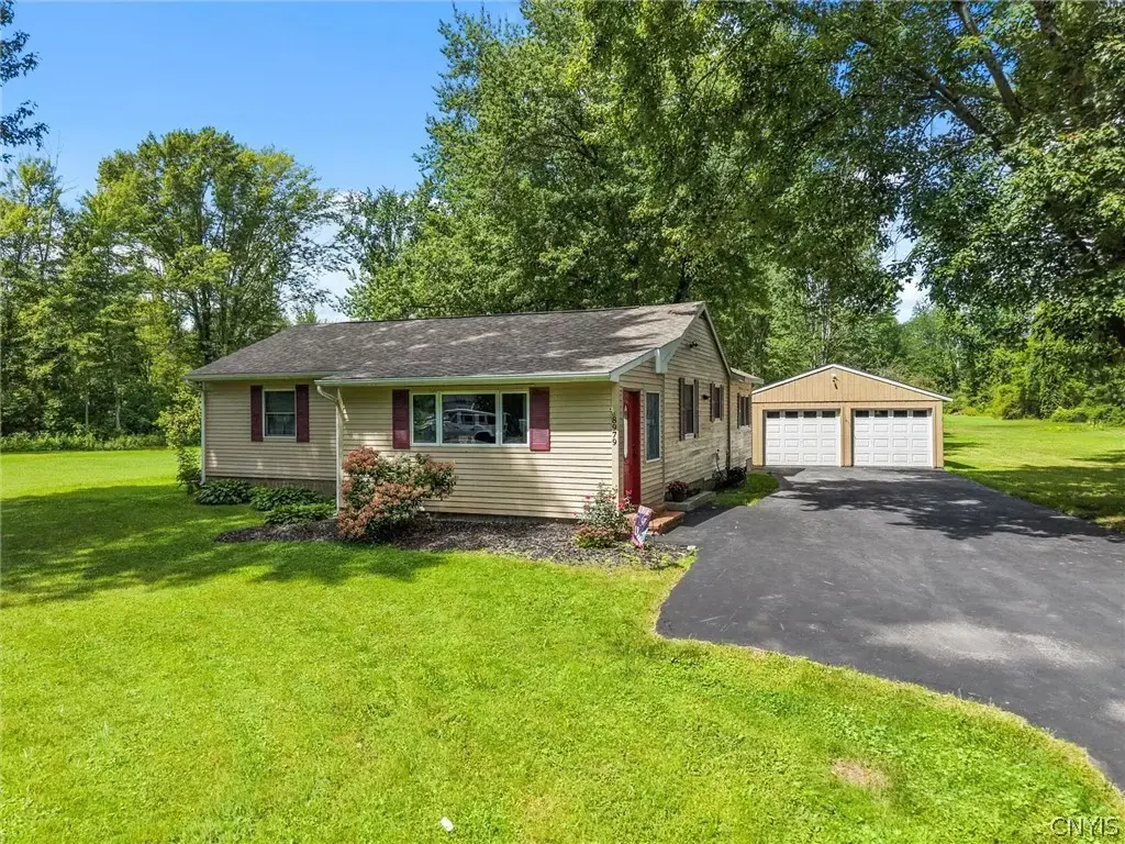 8983 Tyler Road, Sullivan