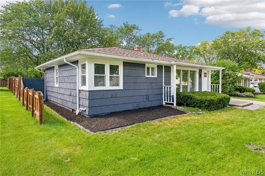 132 Glenhurst Road, Tonawanda