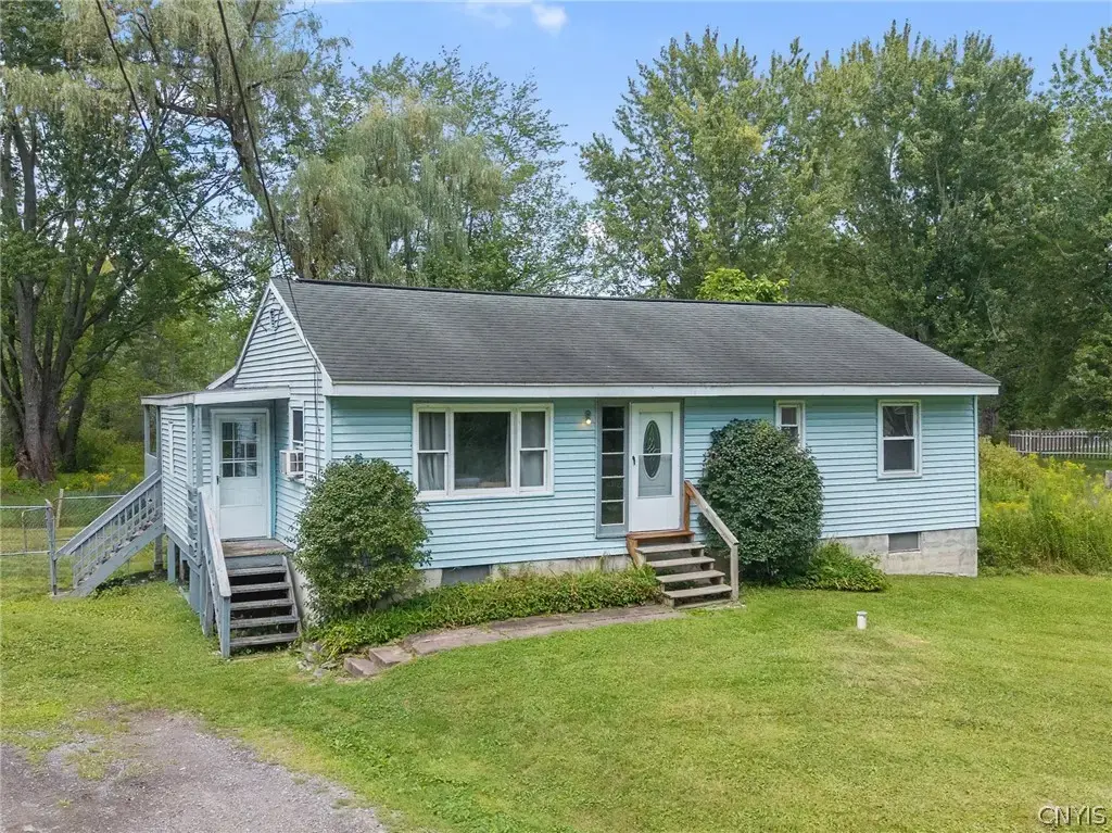 8921 Ash Lane, Sullivan
