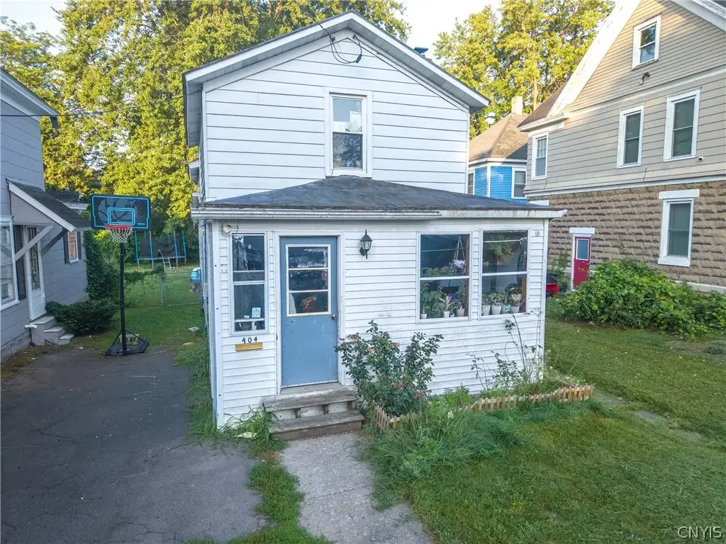 404 S 5th Street, Fulton