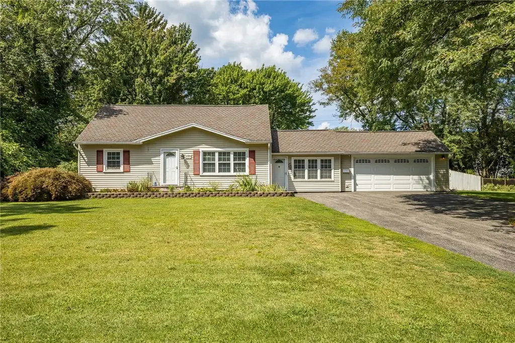 831 Bay Road, Webster