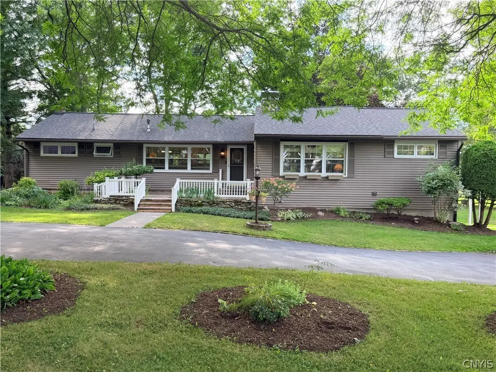 Photo of Listing #S1710167