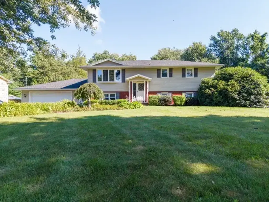 7592 Salmon Creek Road, Williamson