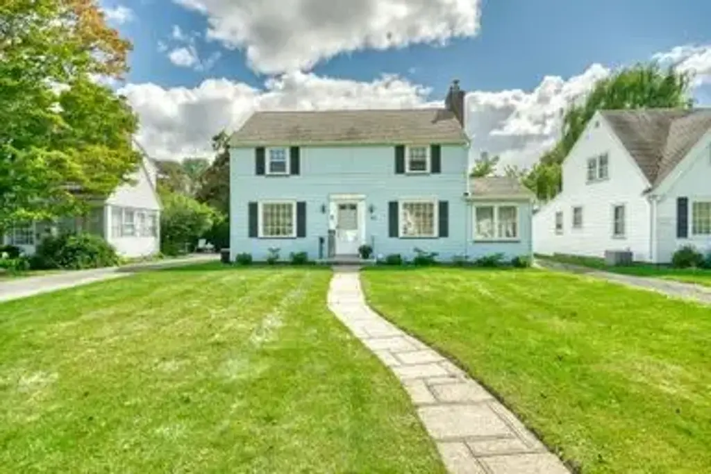 55 Eastbourne Road, Irondequoit