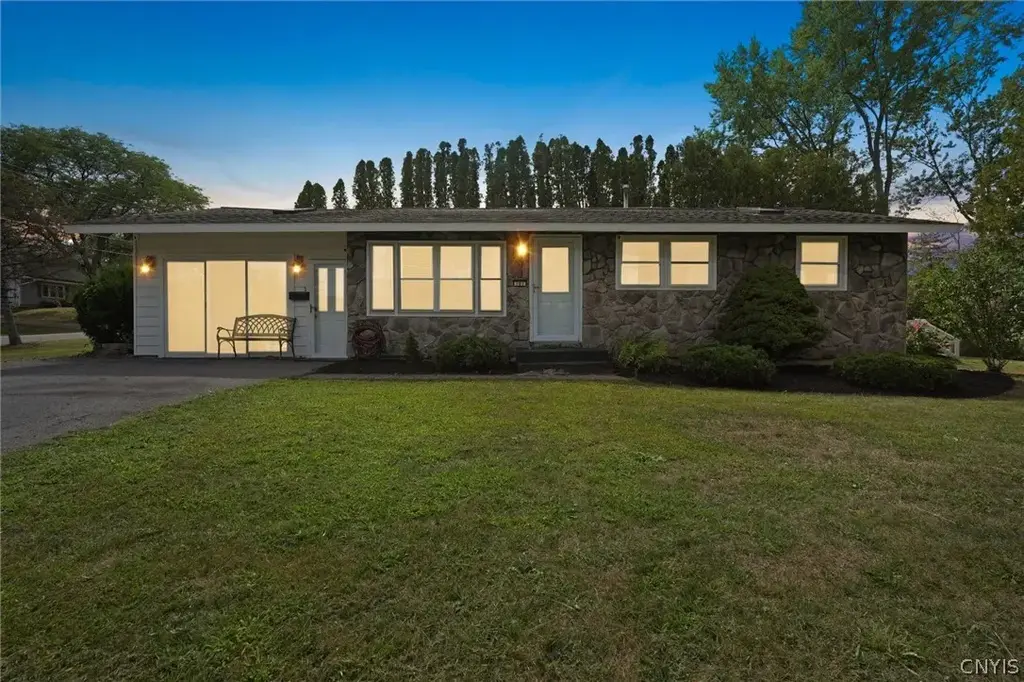101 Moyer Heights Drive, Salina