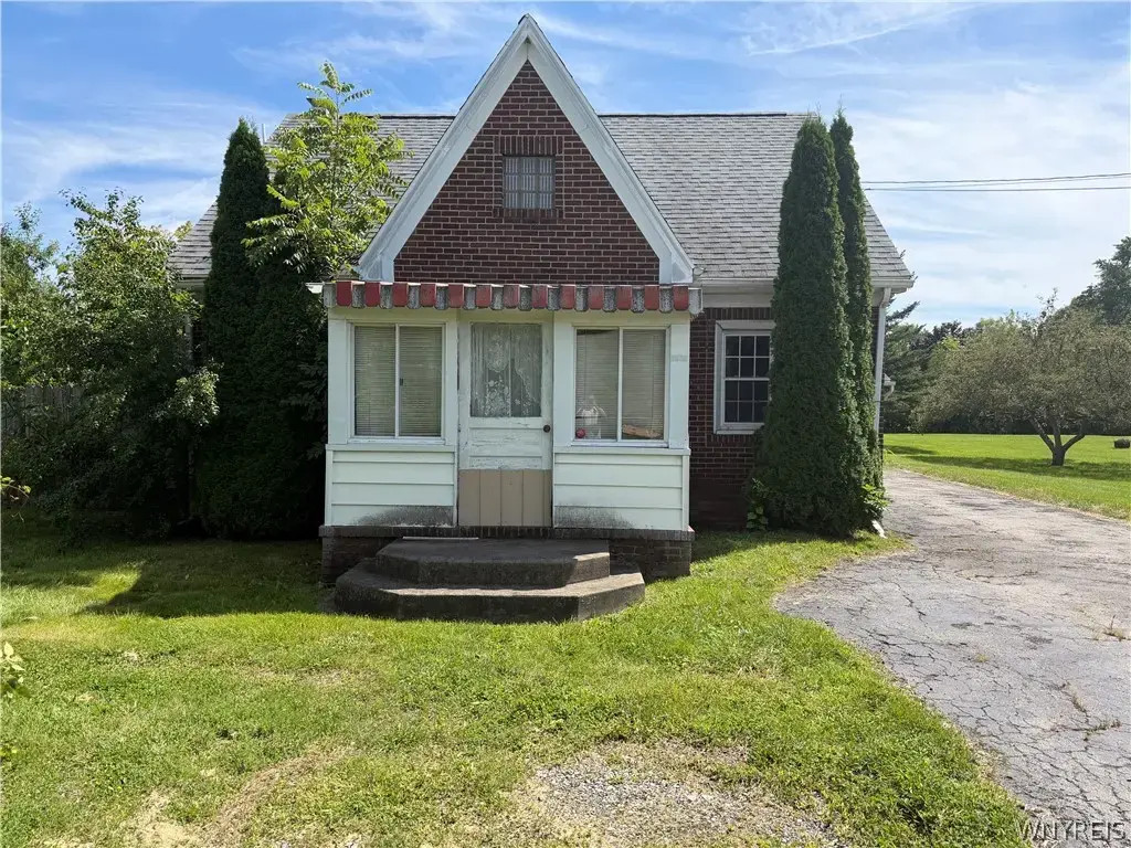 1036 Saunders Sett Road, Lewiston