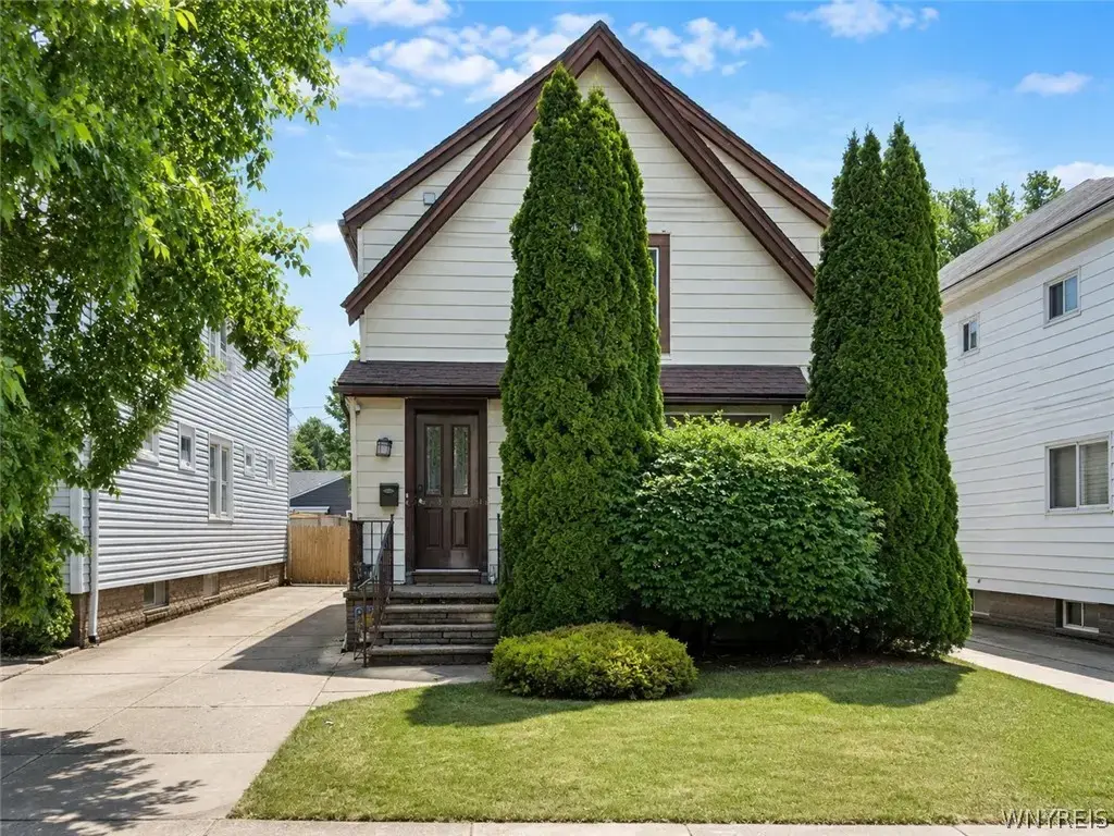 19 Hobmoor Avenue, Buffalo