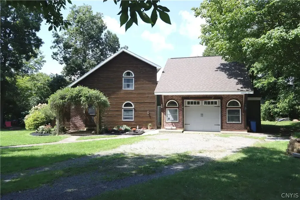 30005 County Route 179, Lyme