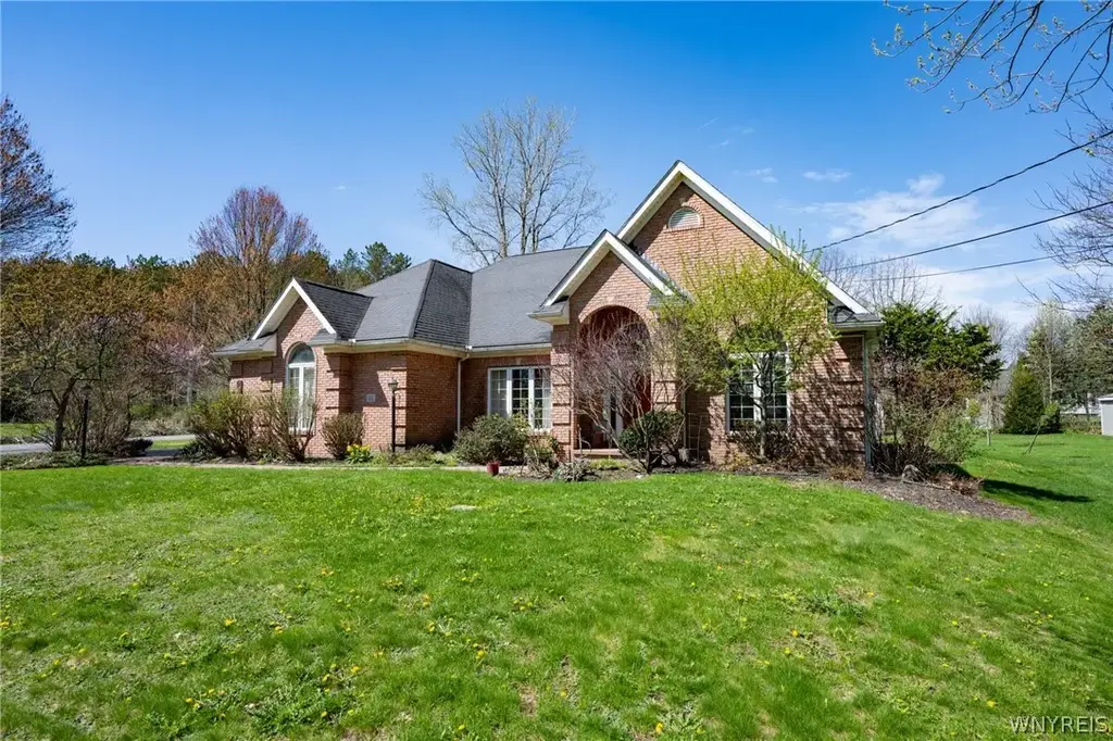 111 Dellwood Drive, Elma