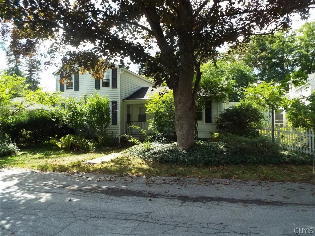 217 Yates Place, Sullivan