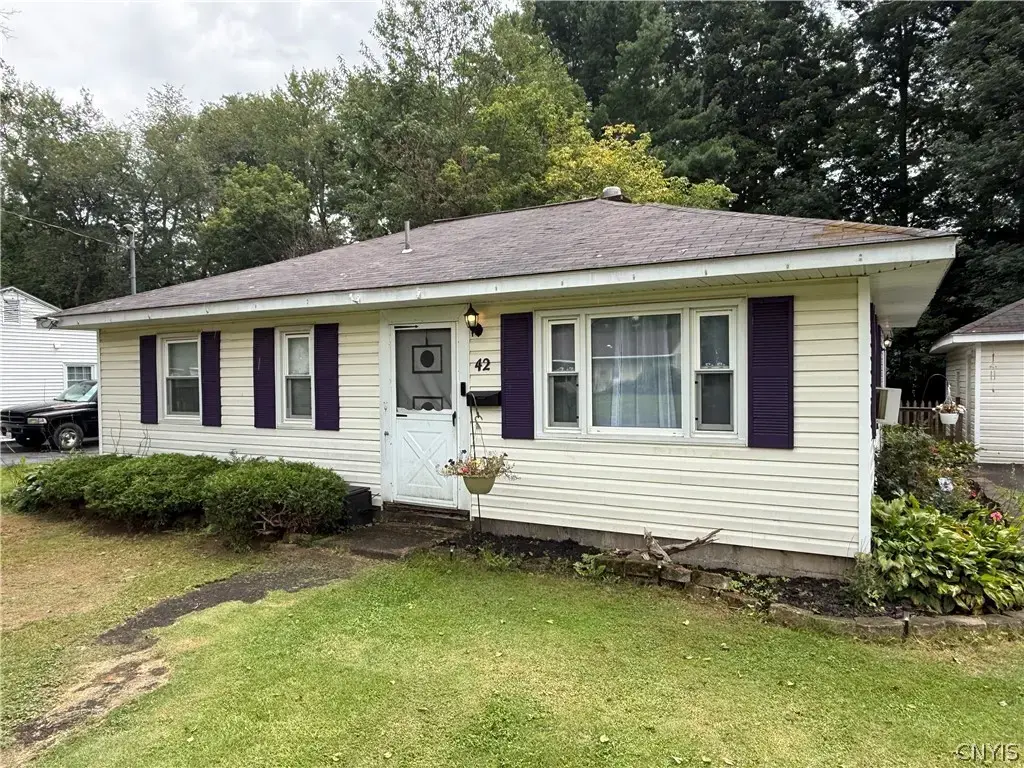 42 Pinecrest Road, Whitestown