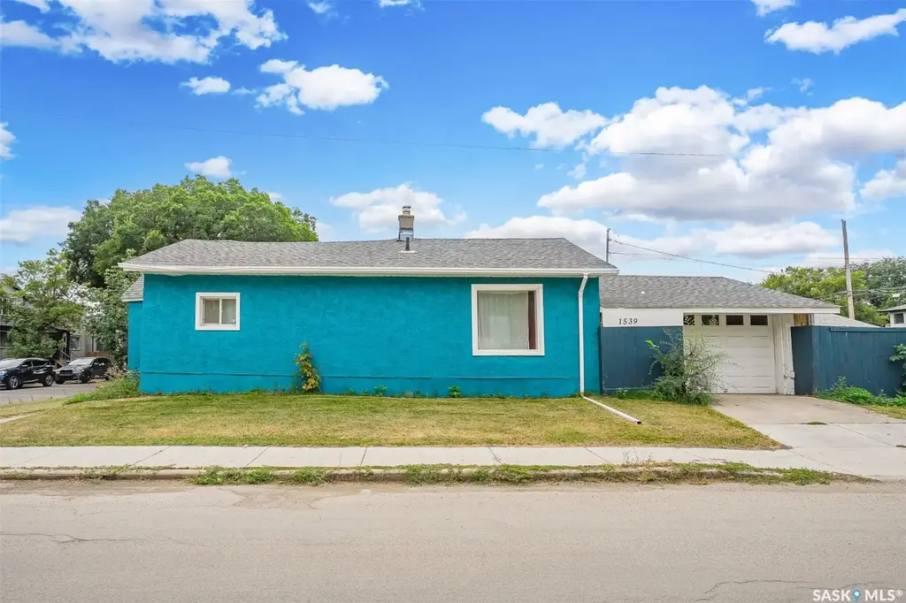 1539 B Avenue N, Saskatoon