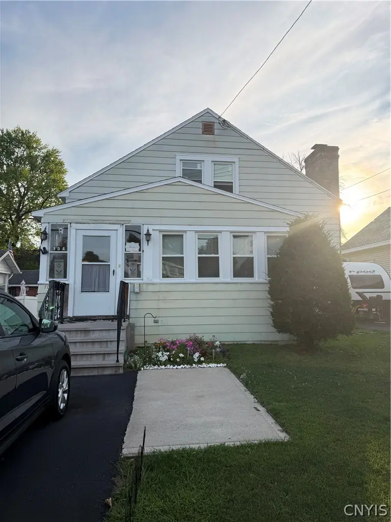 Photo of Listing #S1709272