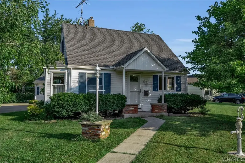 86 Buckeye Road, Amherst