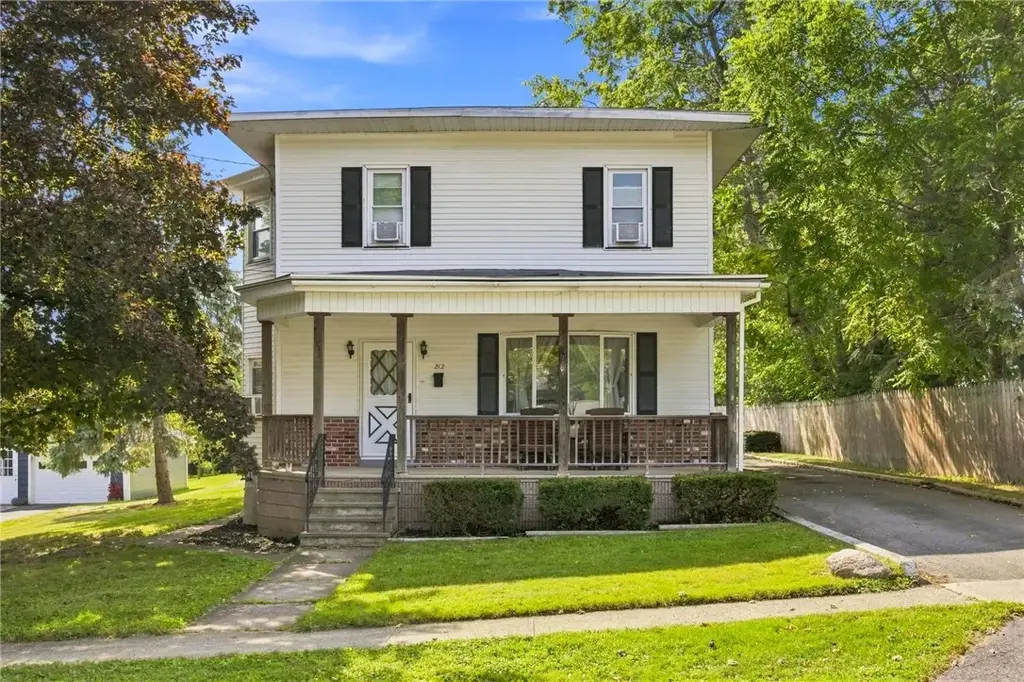 212 Lawrence Street, Milo