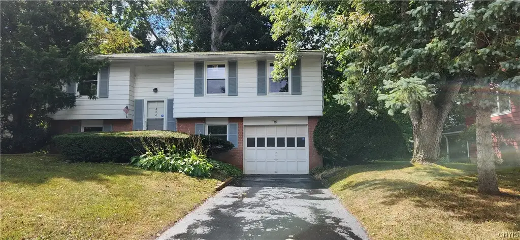4280 Altair, Clay