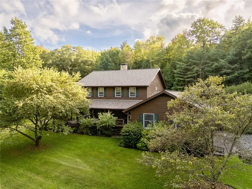 383 Woodland Drive, Jefferson