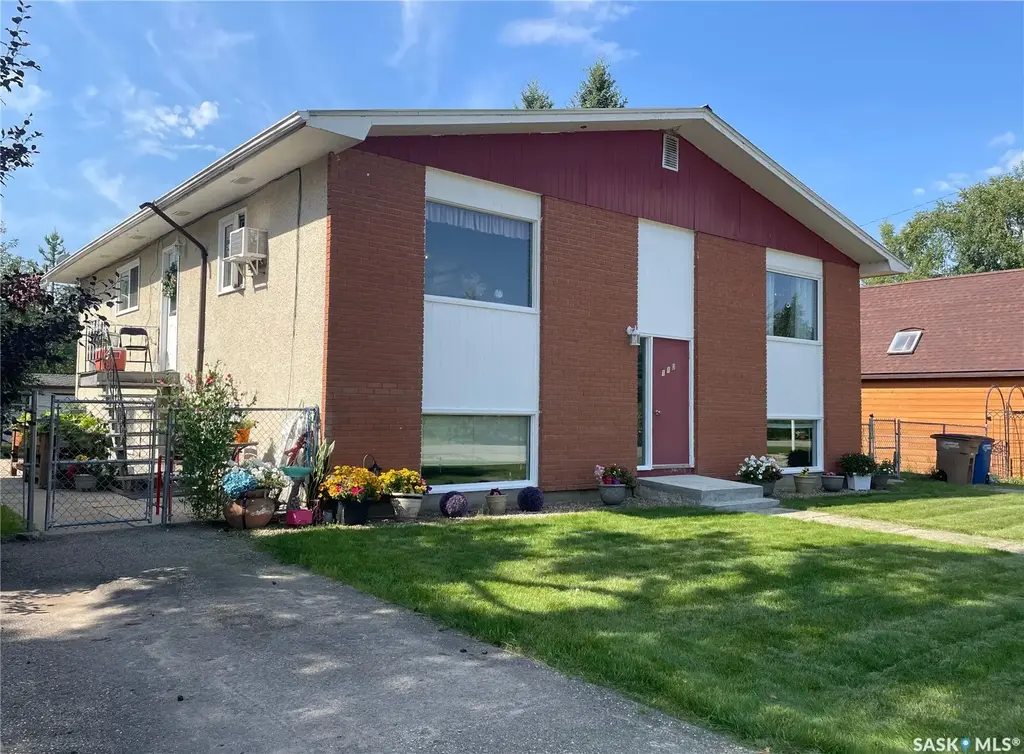 110 7th Avenue S, Big River