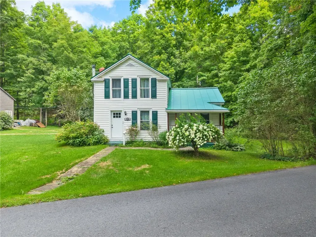 150 Pleasant Valley Road, Fulton