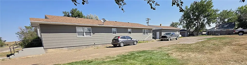 905 G Avenue, Circle