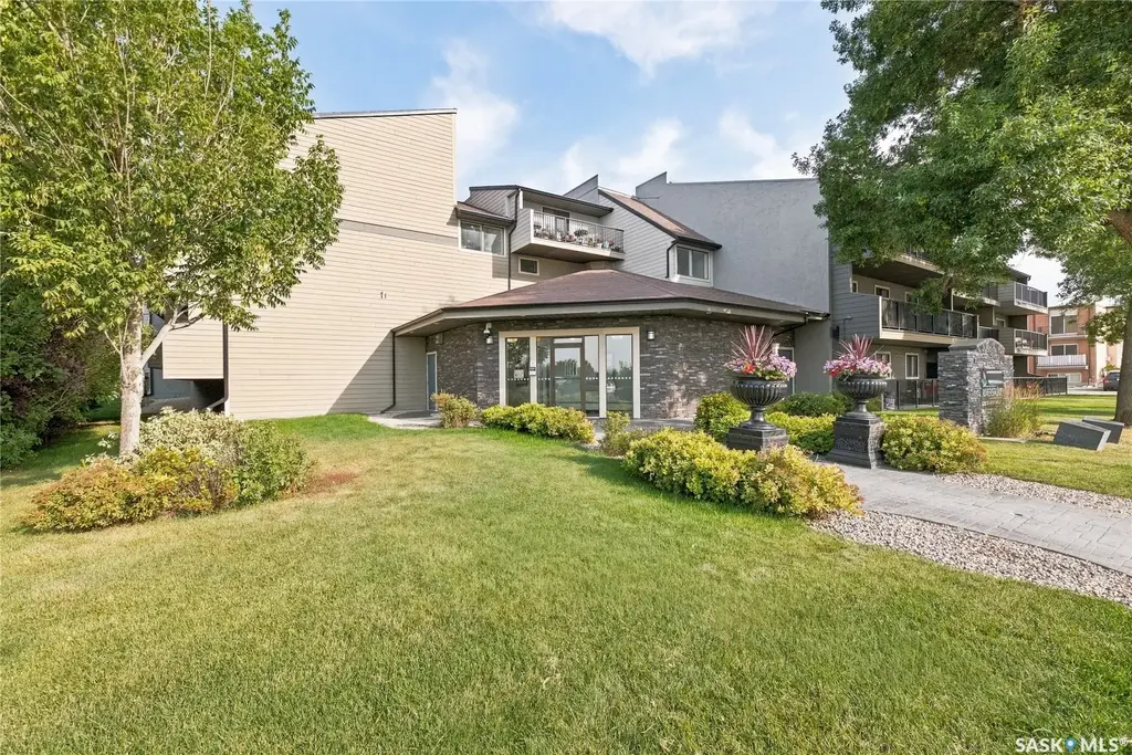 2233 St Henry Avenue 410, Saskatoon