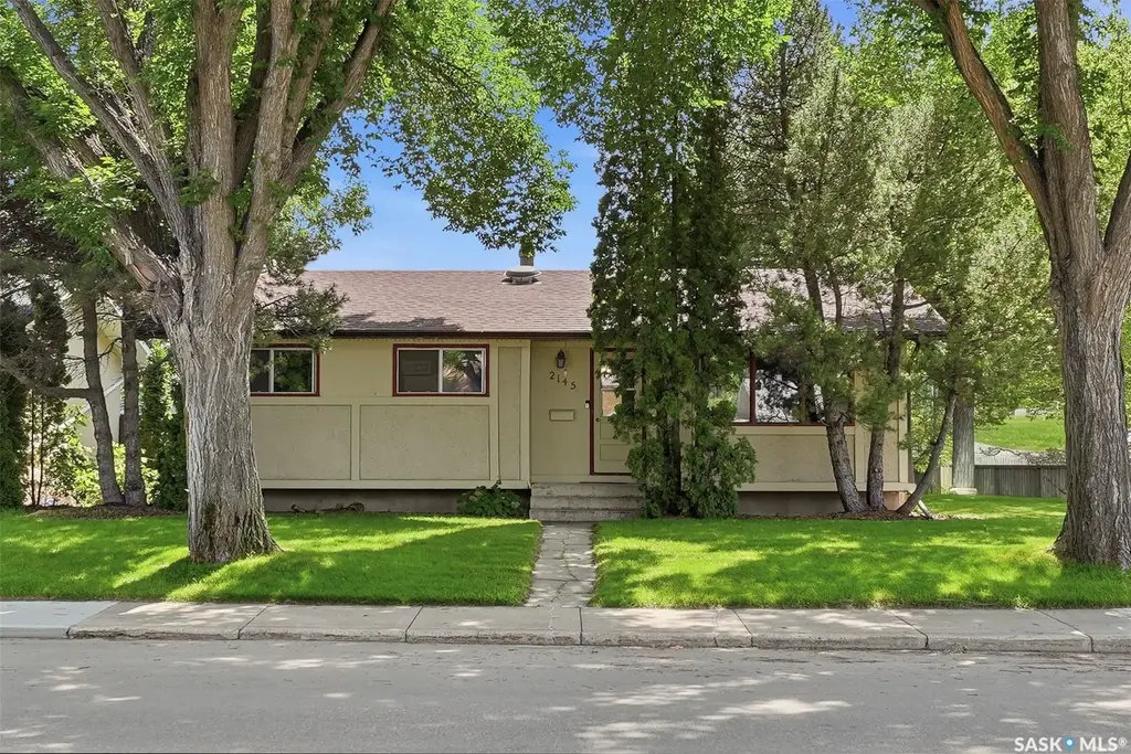 2145 37th Street W, Saskatoon
