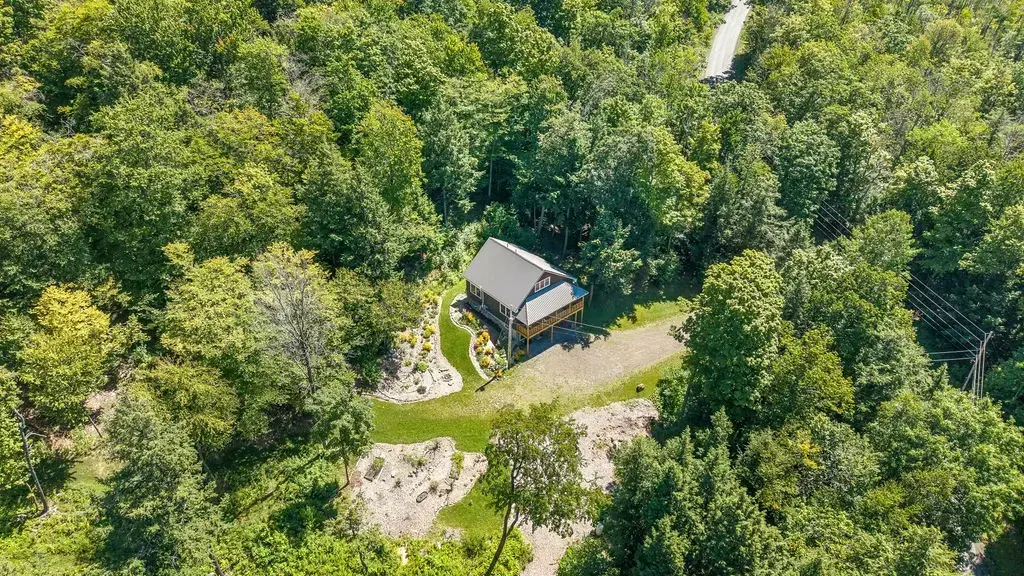 386 Springfield Hill Road, Middlefield