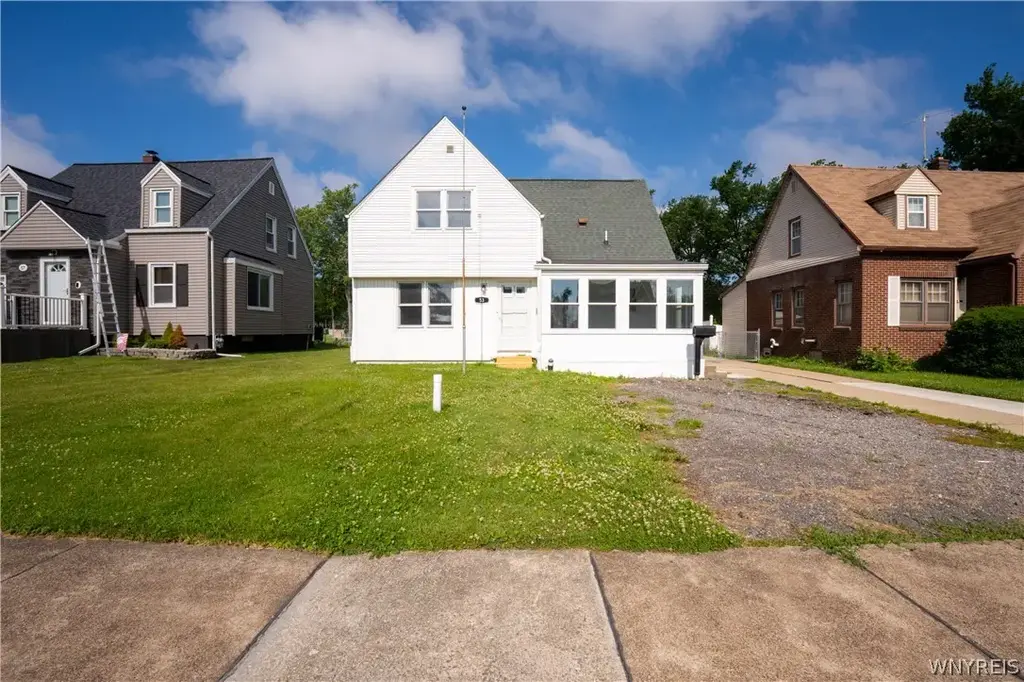 53 S Shore Boulevard, Lackawanna