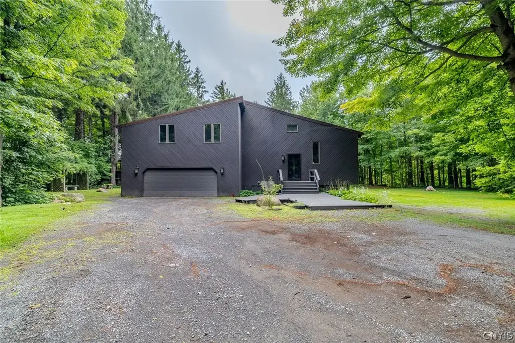 33560 Lamb Road, Champion