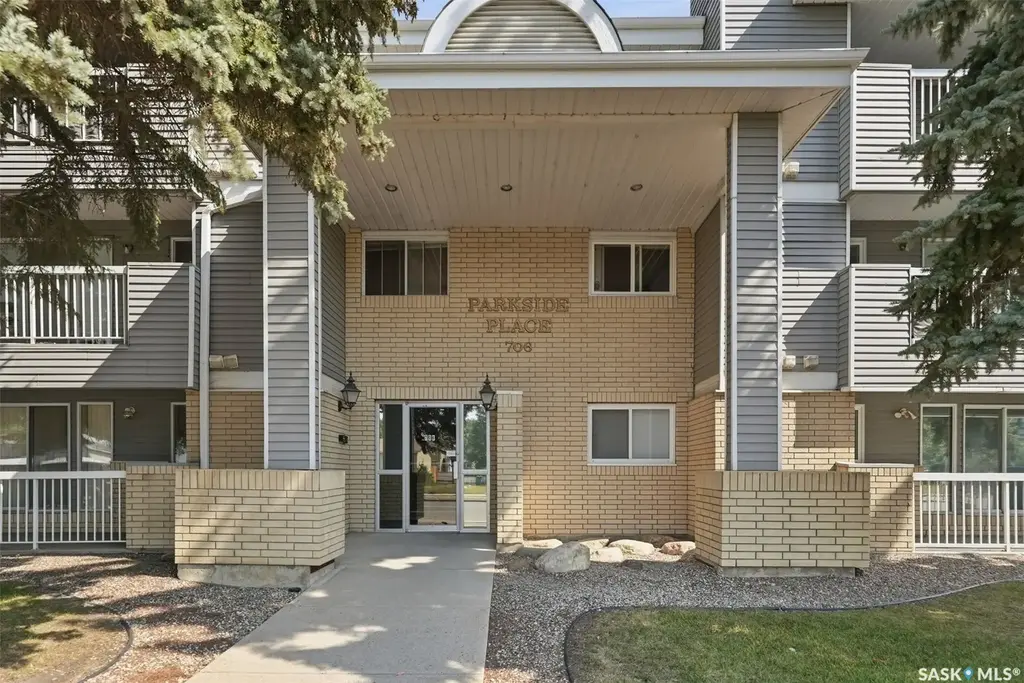 706 Confederation Drive 211, Saskatoon