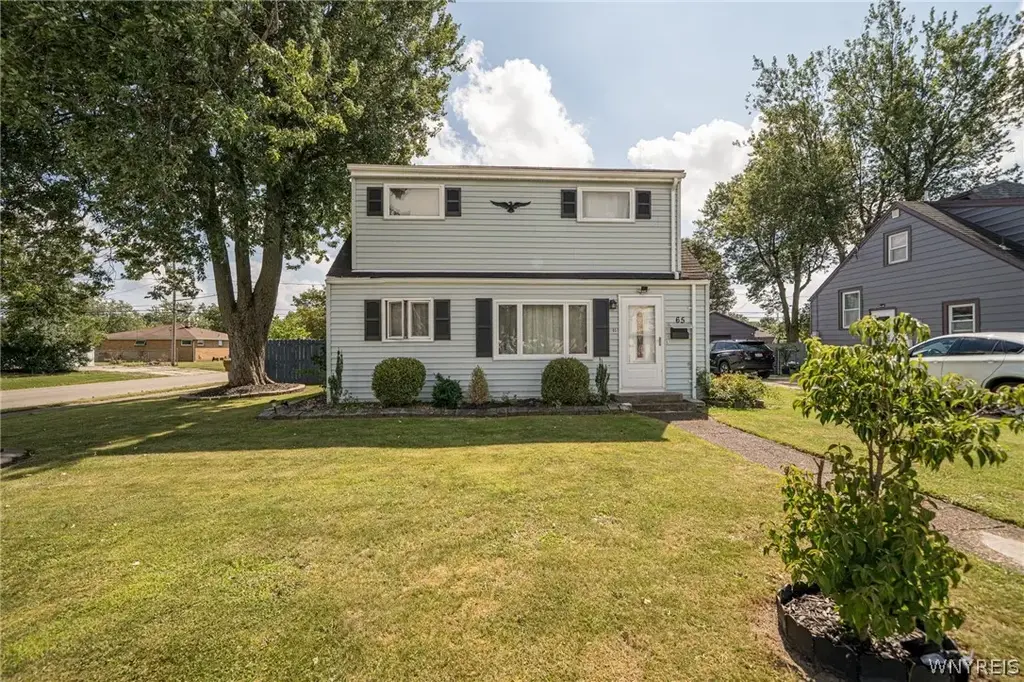 65 Gardenvale Drive, Cheektowaga